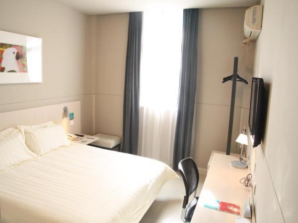 Jingjiang Inn Zhengzhou Hongqi Road Buitenkant foto
